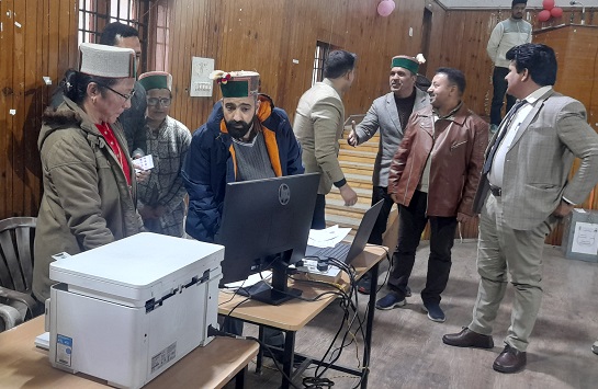 Auction of liquor contracts completed